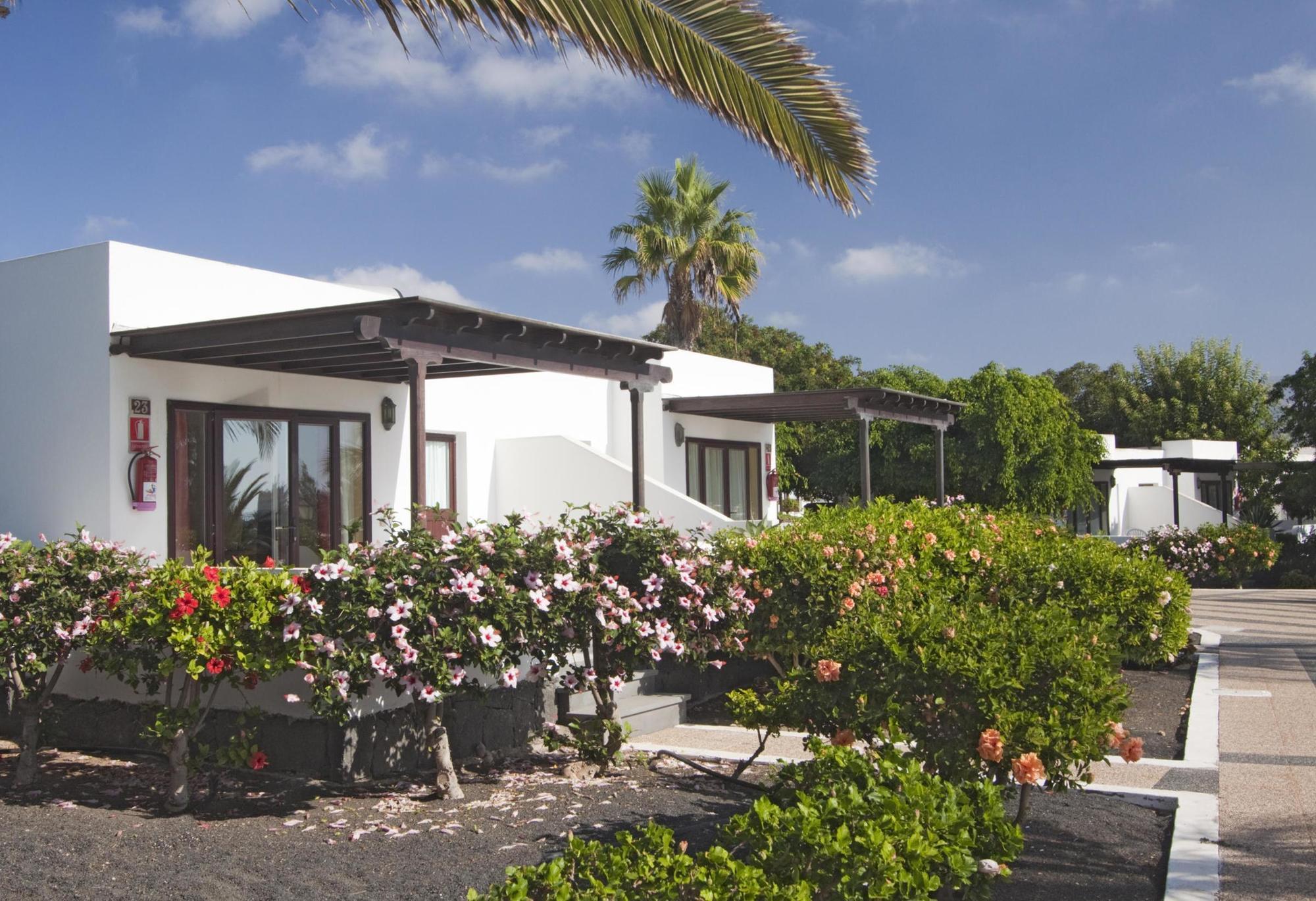 Playa Limones Bungalows Playa Blanca  Bagian luar foto