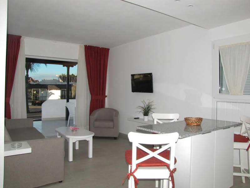 Playa Limones Bungalows Playa Blanca  Bagian luar foto